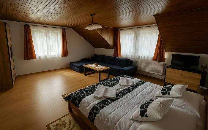 Chata Jozefína - pravá strana