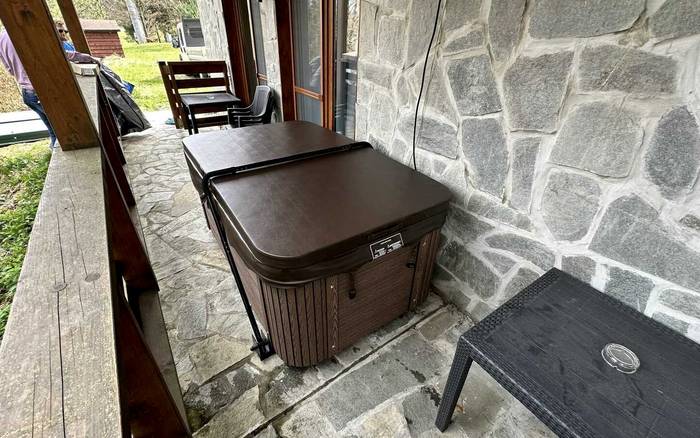 Štvorlôžkový apartmán č. 2 s vírivkou