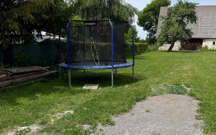 Trampolína