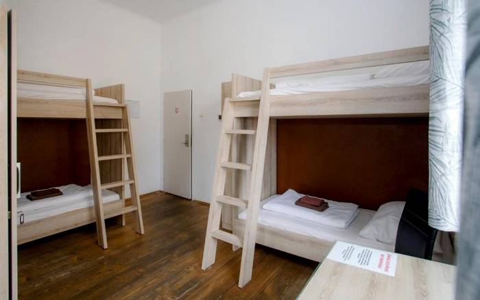 Pánský dorm (společný pokoj pánský) - koupelna sdílená
