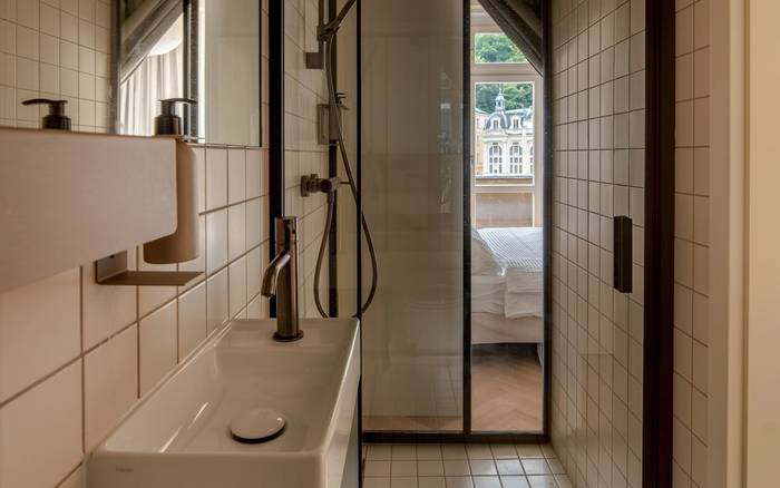 Limewash Apartments Karlsbad Balcony