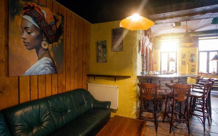 Bar