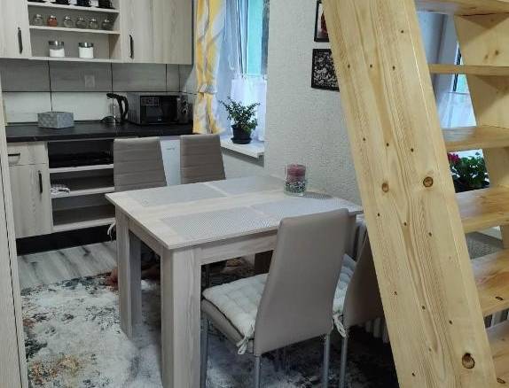 Dvoupodlažní apartmán