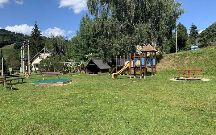 Hřiště pod chalupou