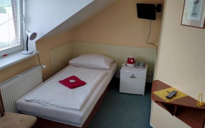Dvoulůžkový pokoj s odděl. postelemi a s vlastní koupelnou
