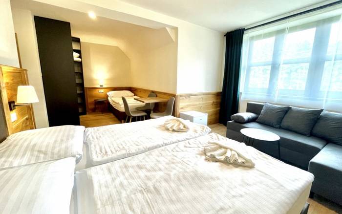 Villa Pinus trojlôžková izba SUPERIOR bez balkóna