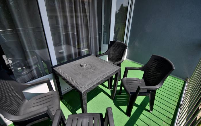Izba č. 1 päťlôžková bez kuchynky s balkónom
