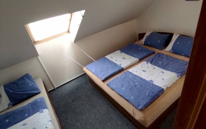 Čtyřlůžkový pokoj č. 8 s přistýlkou