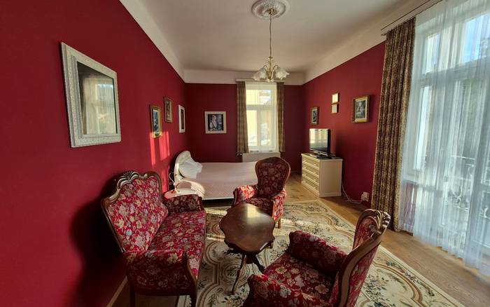 Apartmán se 2 ložnicemi a balkonem
