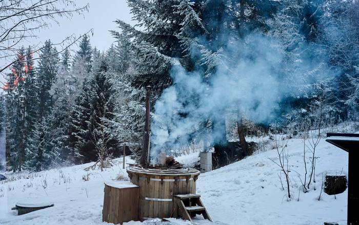 hot tub v zimě