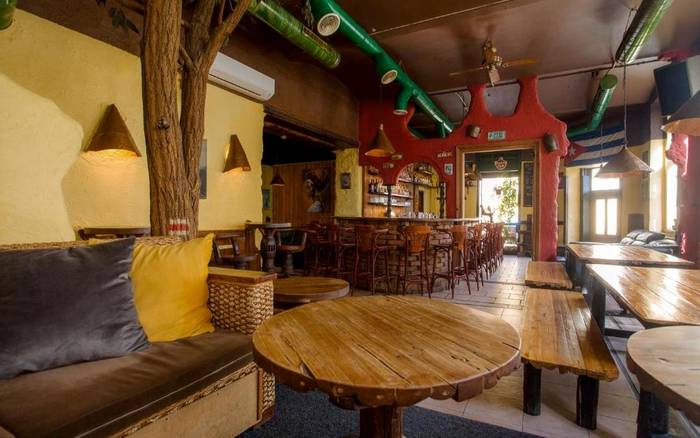 Bar