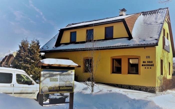 Na skle maľované***