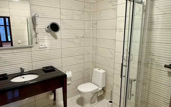 Čtyřlůžkový pokoj s dvěmi ložnicemi