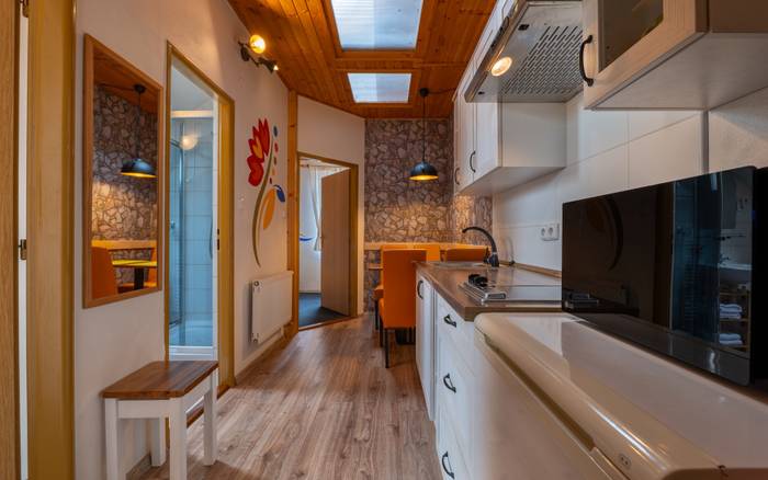 APĽ - apartmán pre 4 osoby , kuchyňa