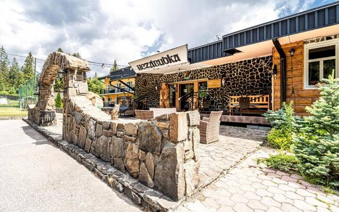 Filip Wellness Apartman, beltéri medence