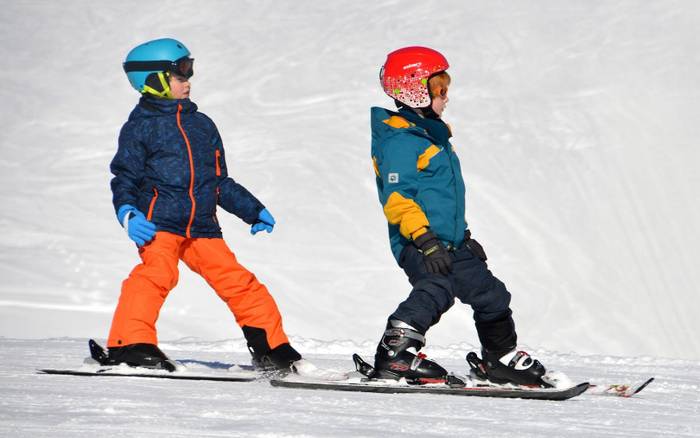 deti na lyžovačke