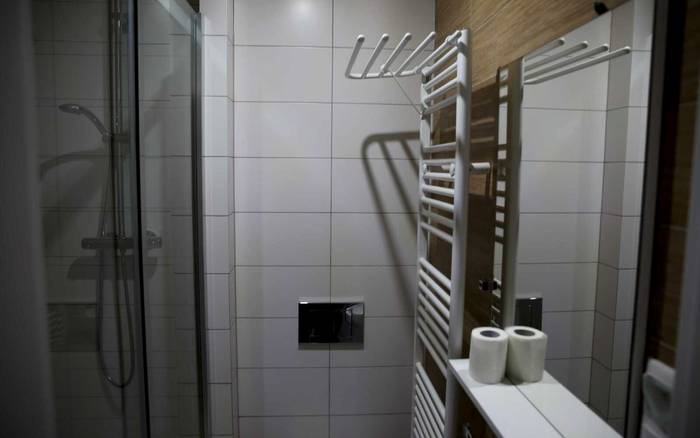 Dvojlôžková izba s kúpeľňou a balkónom