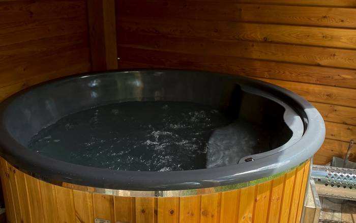 Chatka pod Hrdošnou skalou