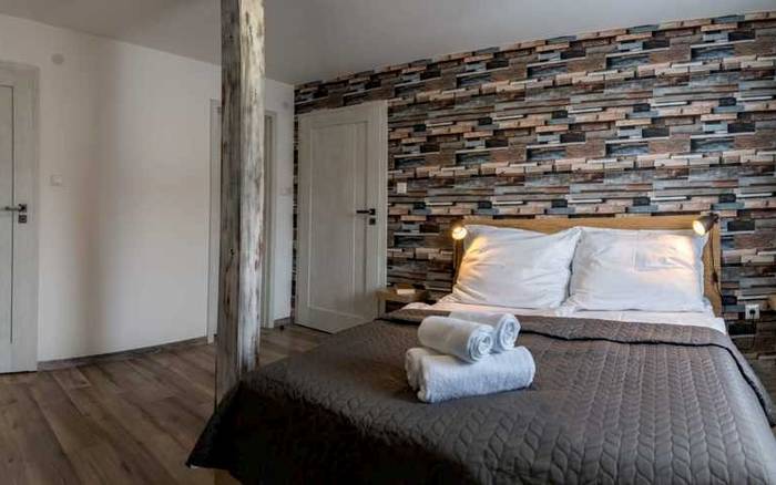 Apartmán č. 4 podkrovný s výhľadom do záhrady
