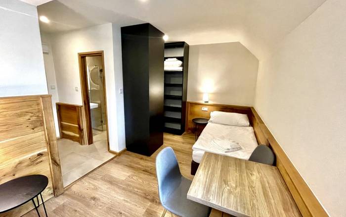 Villa Pinus trojlôžková izba SUPERIOR bez balkóna