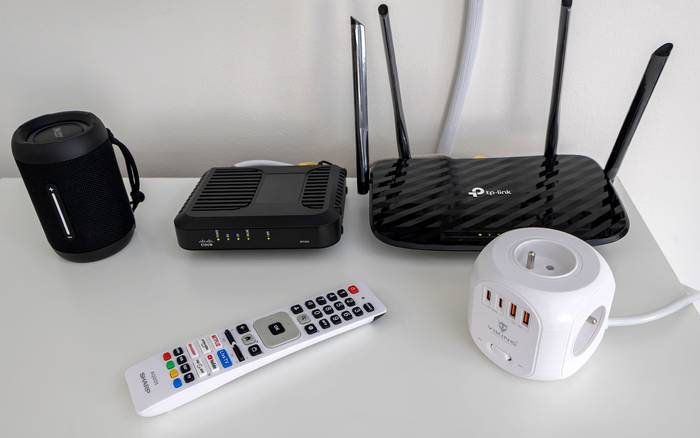 TV, WiFi, reproduktor