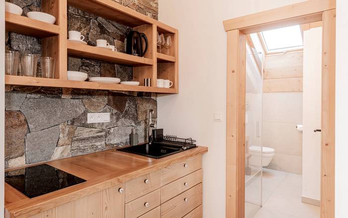„Slnečný“ apartmán s dvoma spálňami a balkónom pre 5 osôb