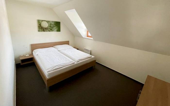Mezonetový hotelový apartmán s balkónem a kuchyňkou