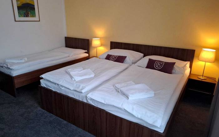 Trojlôžková izba s double bed