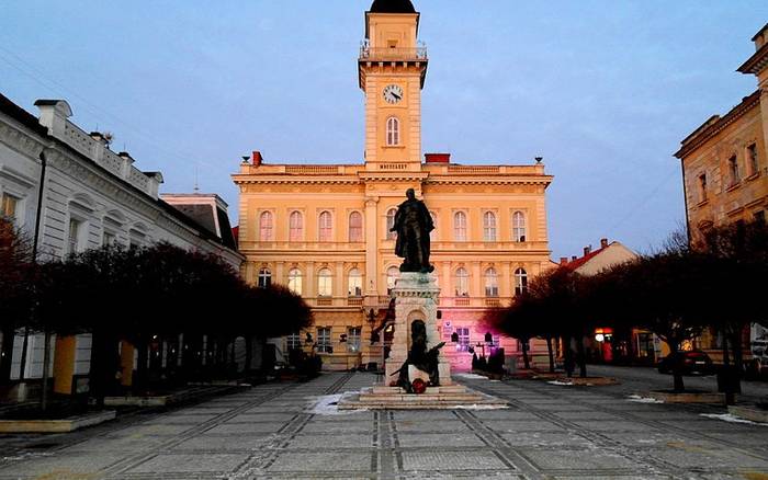 Výlet za poznaním: Vidieť Komárno a....