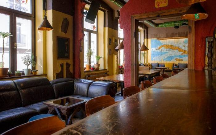 Bar