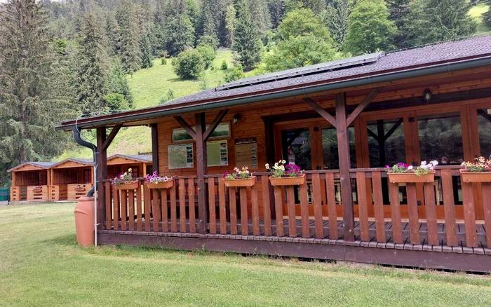 Exteriér hlavnej budovy
