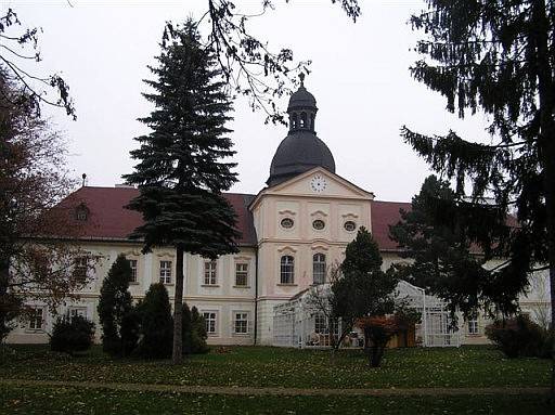 Mansion in Adamovce