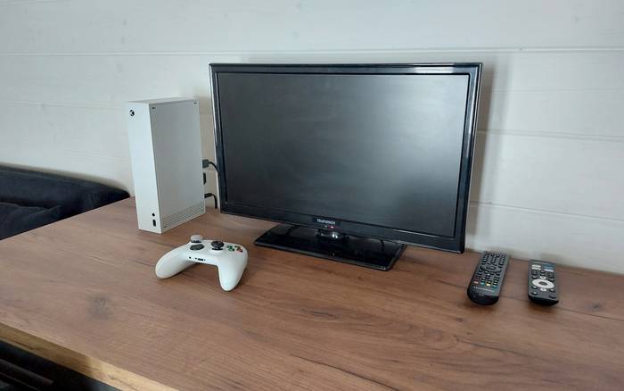 K dispozícii za priplatok na pobyt je možnosť zapožičania hernej konzoly Xbox Serie S s dvomi ovládačmi a výberom hier: Resident evil 4 remake, FIFA 2026,Mortal Kombat 1, Metal gear solid 3 remake, Tekken 8 a dalšie.