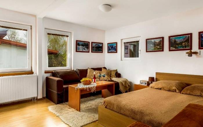 Apartmán s 3 spálňami a s balkónom