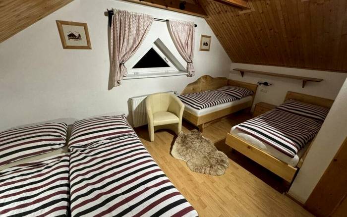 Apartmán A - Hnedý apartmánový dom