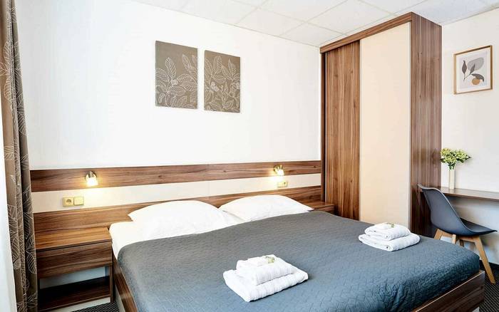 Dvoulůžkový DOUBLE s přistýlkou