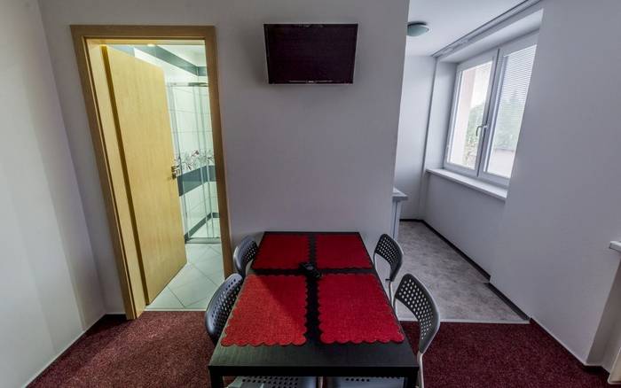 Apartmán s 1 ložnicí - dvůr