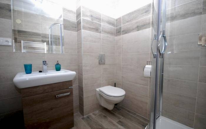 Čtyřlůžkový pokoj s kuchyňkou a 2 přistýlkami