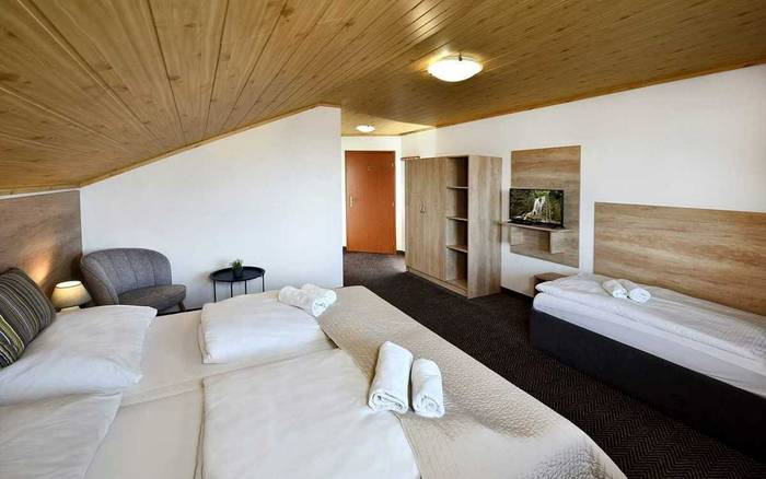 Trojlôžková izba Superior