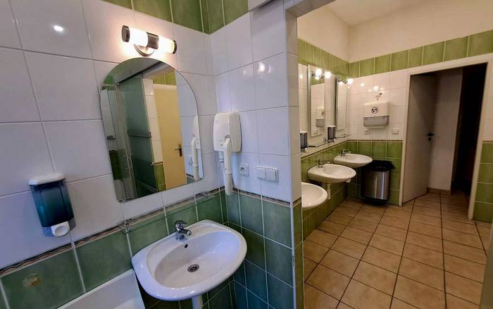 Pokoj Privat Twin se společnou koupelnou