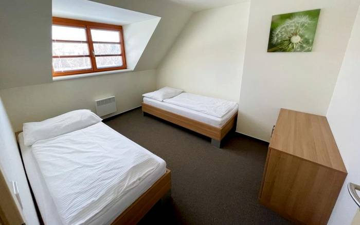 Mezonetový hotelový apartmán s balkónem a kuchyňkou