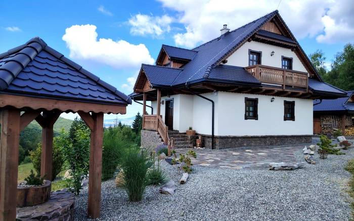 Пряникова хатинка в Подполянні з розкішним велнесом