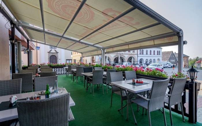Restaurace