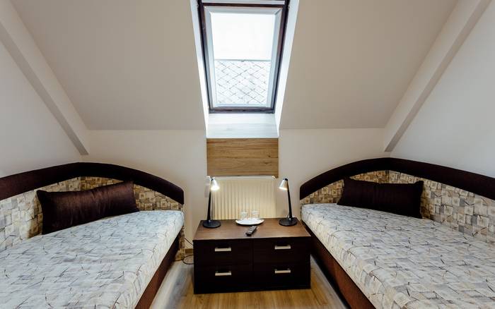 Rodinný apartmán (izba s manželskou posteľou a prístelkou)