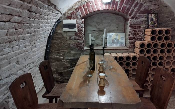 Хатина На Землі 211