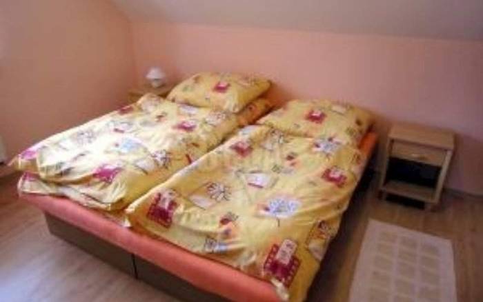 Trojlôžková izba