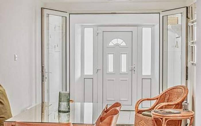 Apartmán s 2 spálňami a výhľadom na vodu