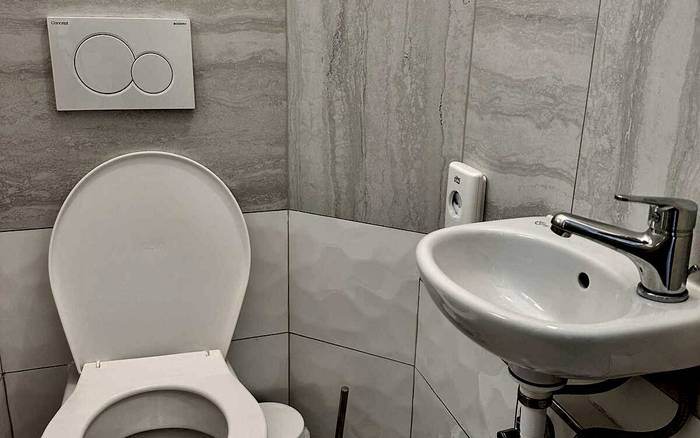 Pokoj 3+1 se společnou koupelnou