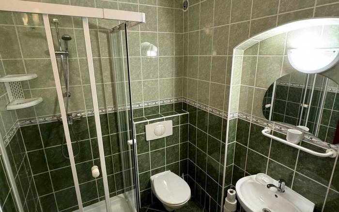 Třílůžkový pokoj s oddělenými postelemi, dvě ložnice