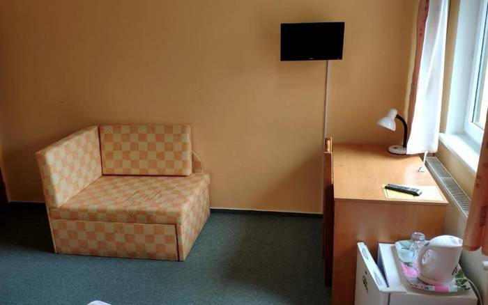 Dvoulůžkový pokoj s manž. postelí nebo odděl. postelemi vlastní koupelnou